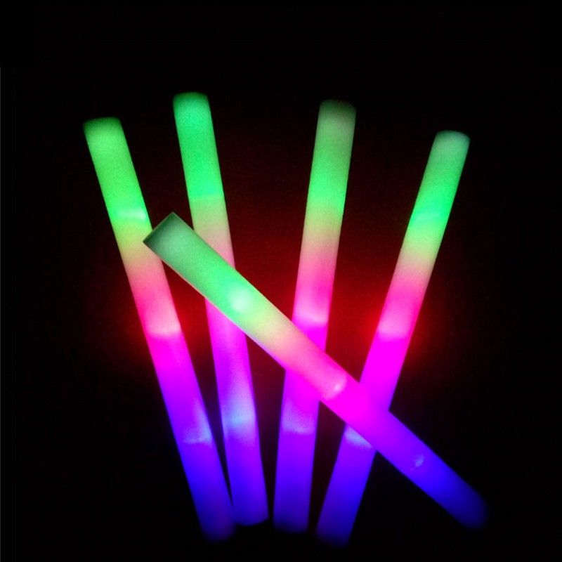 30個入り パーティーデコレーション LED カラフルフォー - Flashing Led Foam Sticks Party のレビューと価格